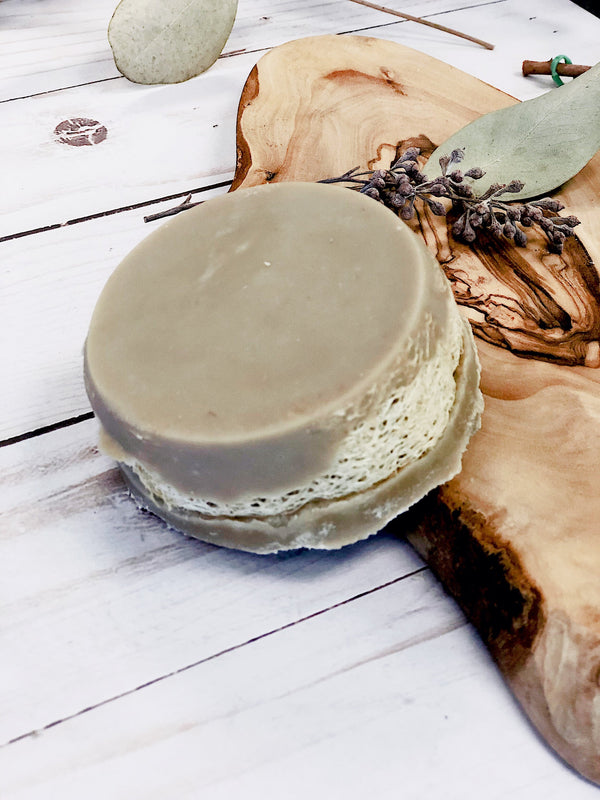 Coconut Milk Loofah Soap – Exfoliating Organic Soap Bar with Kaolin Clay for Soft, Smooth & Glowing Skin